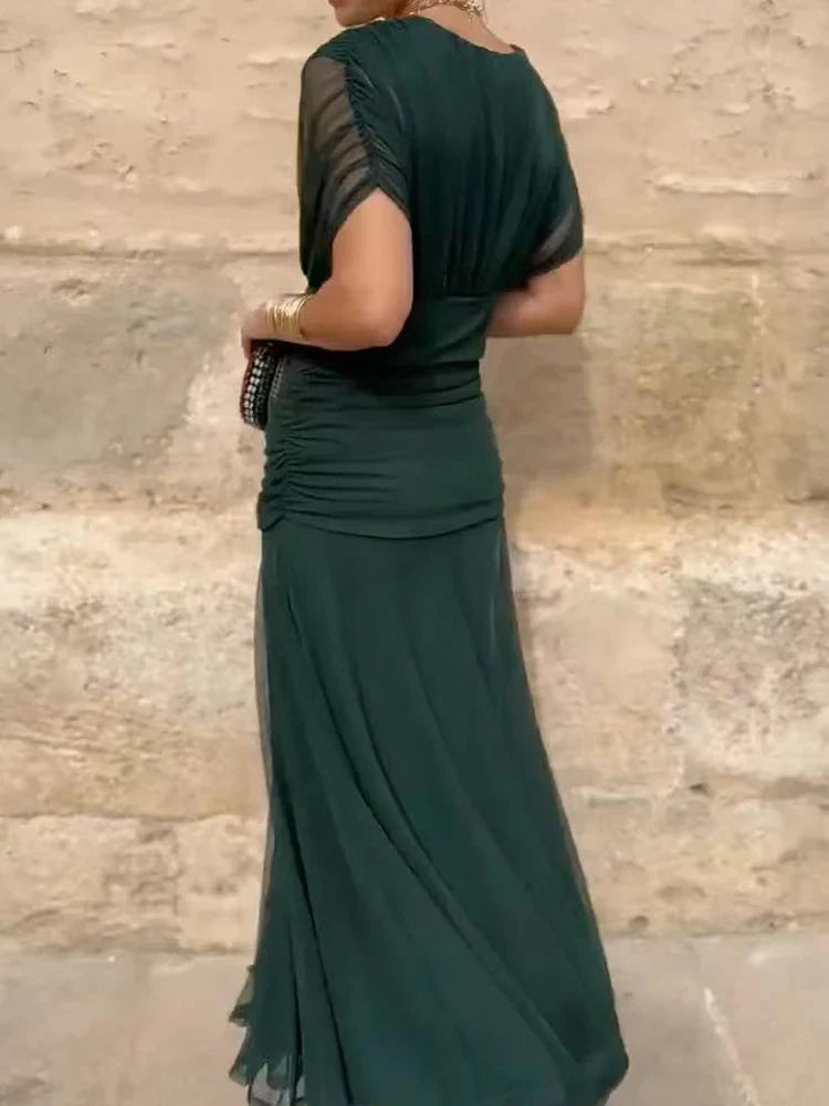 Laluna® | Elegant Dress With V-Neckline