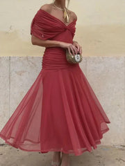 Laluna® | Elegant Dress With V-Neckline