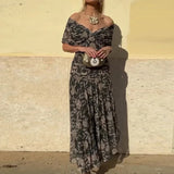 Laluna® | Elegant Dress With V-Neckline