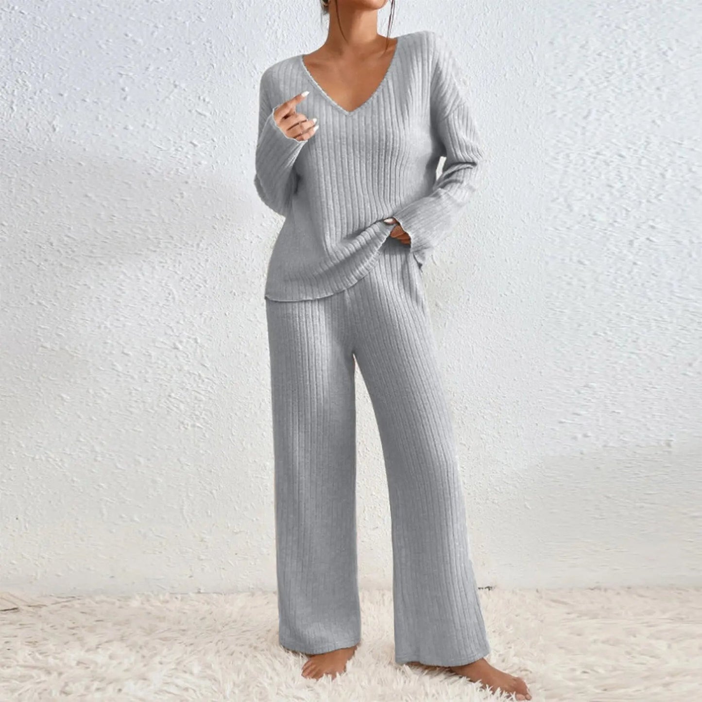 Two-Piece Set-Leg Pants and V-Neck Top Davin luxe