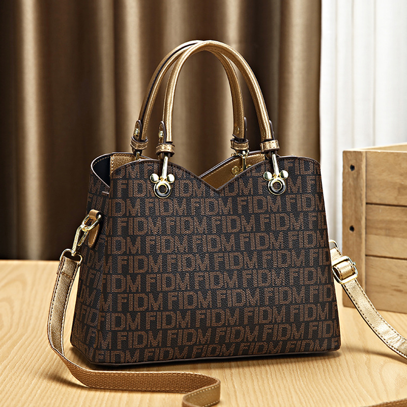 Chic Everyday Handbag